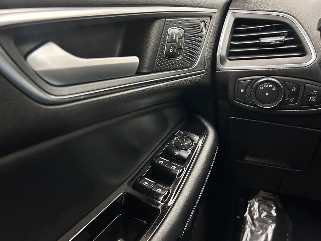 Used 2019 Gray Ford ST image 19