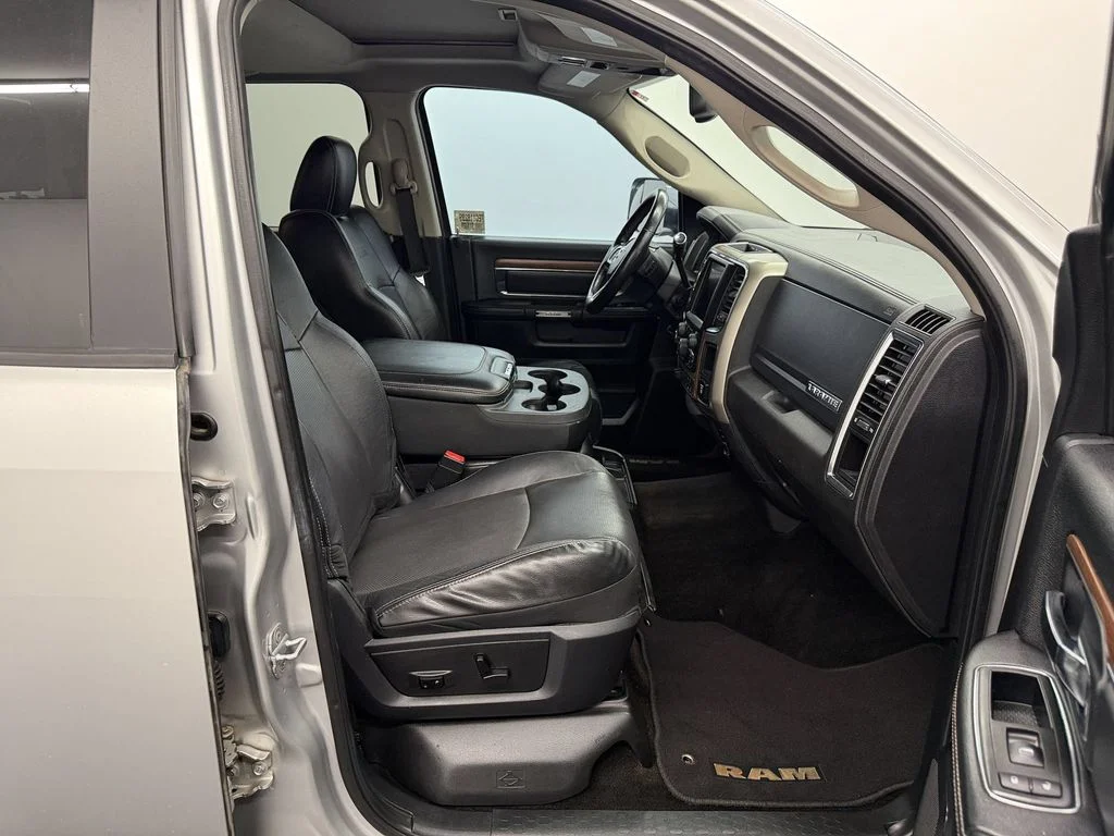 Used 2014 Sil/Silver Ram Laramie image 26