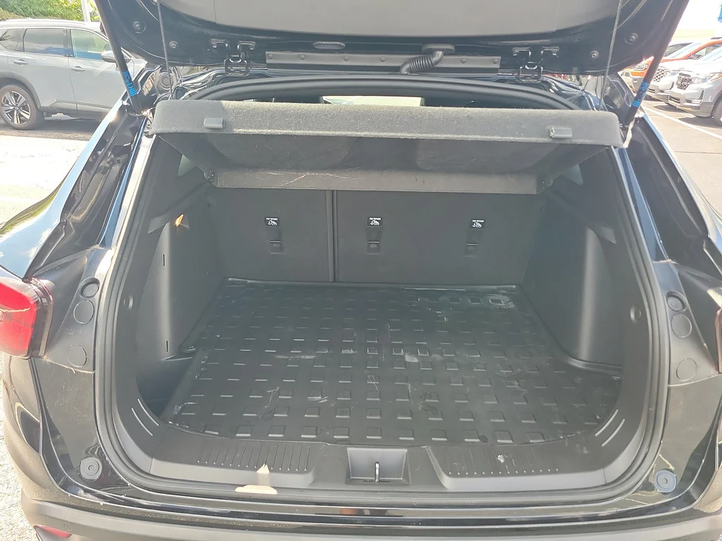 2025 Chevrolet Trax RS, photo 7 of 12
