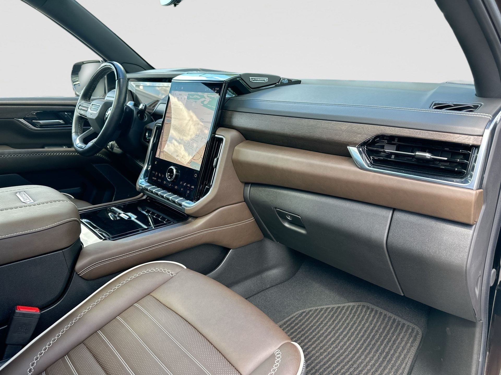 2025 GMC Yukon Denali Ultimate - Photo 29