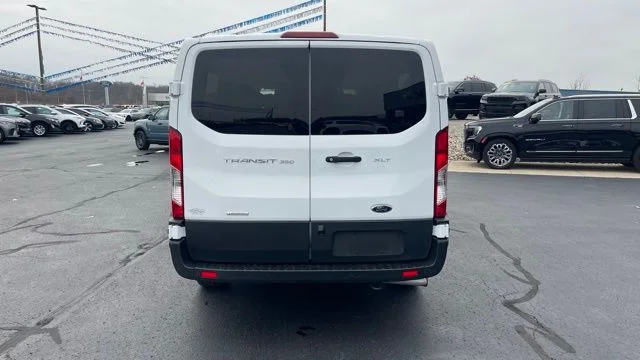 Used 2023 White Ford XLT image 4
