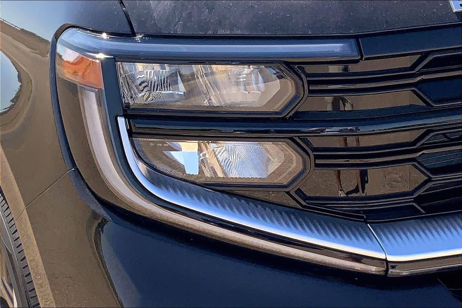 New 2027 Agate Black Metallic Ford Platinum image 13