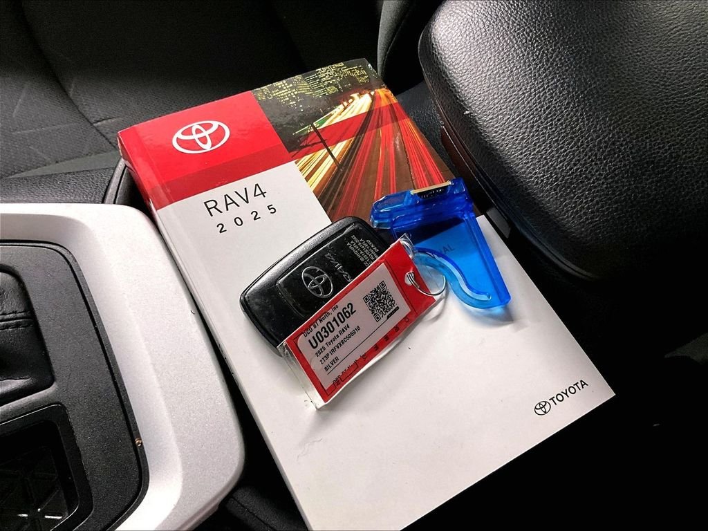 Used 2025 Silver Toyota XLE image 28