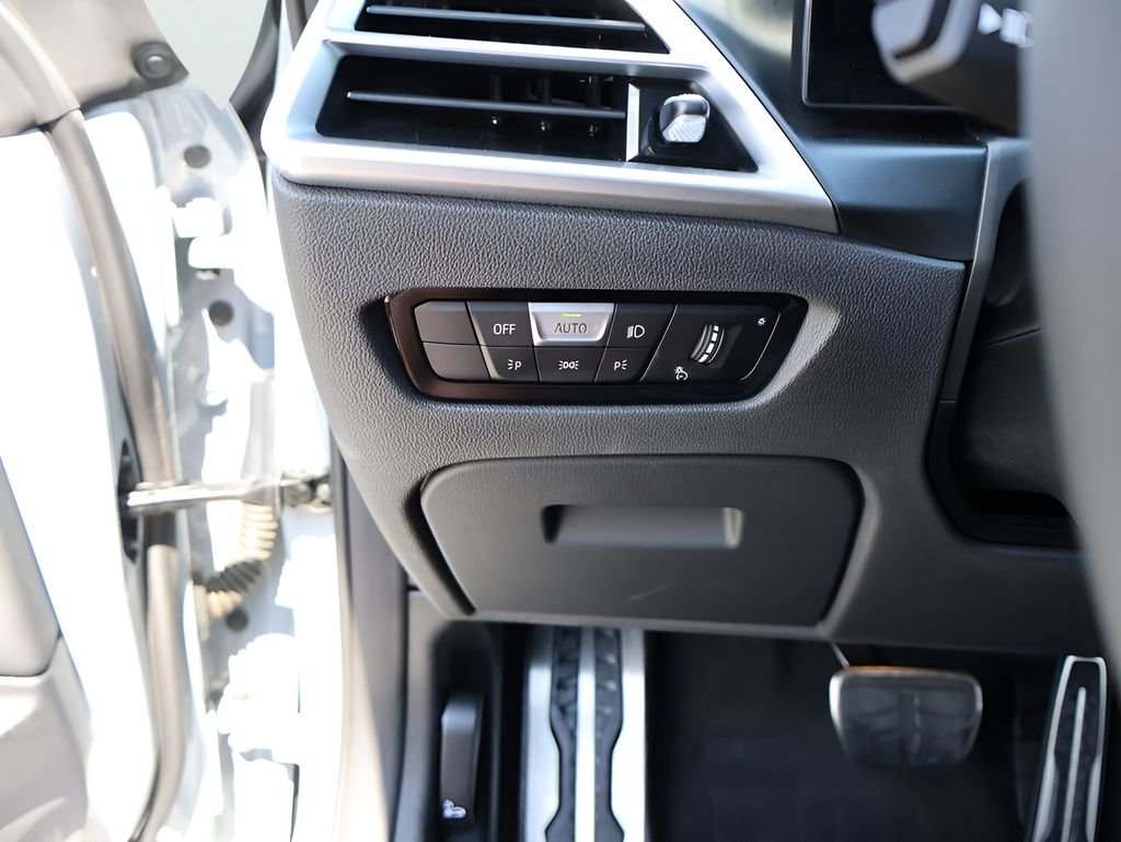 Used 2026 Brooklyn Gray Metallic BMW Competition image 39