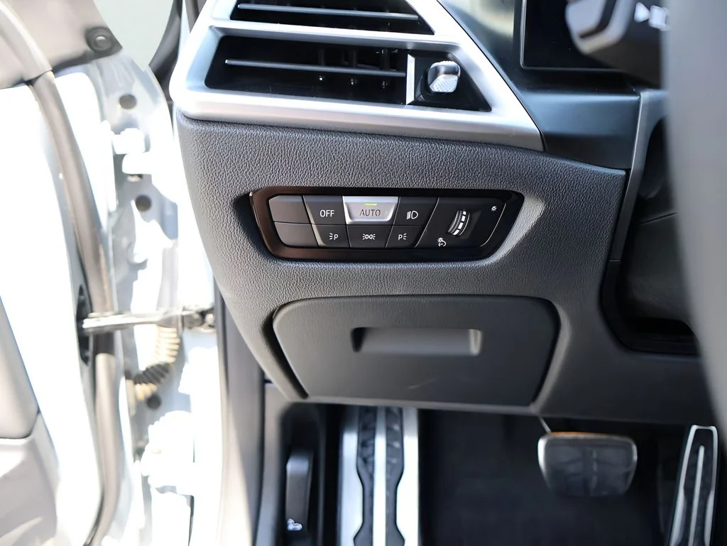 Used 2026 Brooklyn Gray Metallic BMW Competition image 39