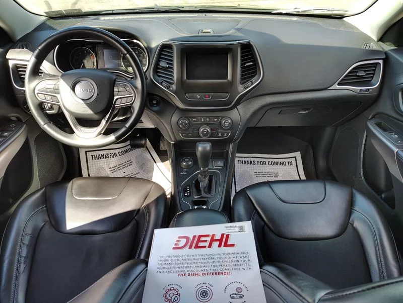 Used 2019 Green Jeep Latitude Plus image 20