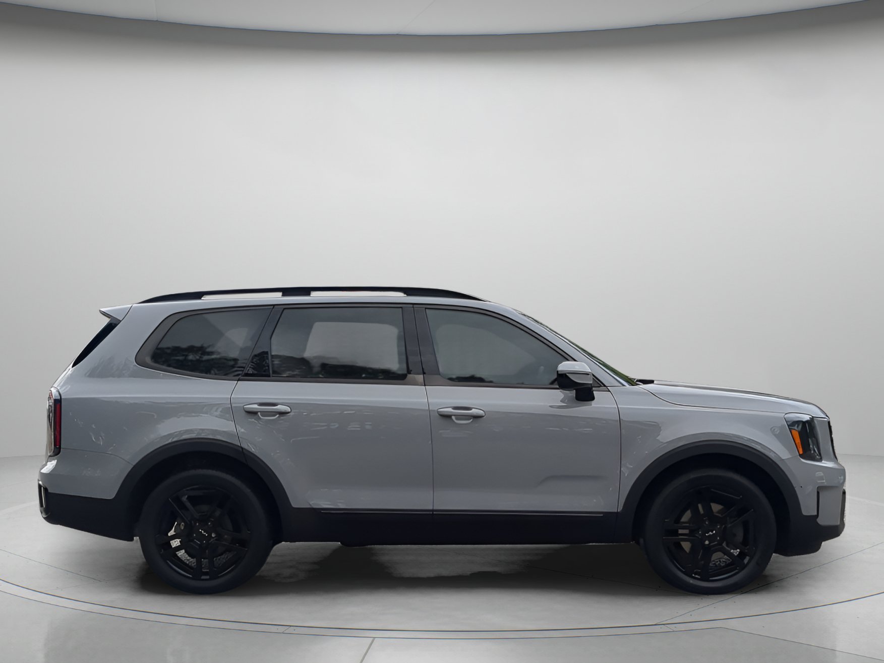 Used 2024 Wolf Gray Kia SX X-Line image 38