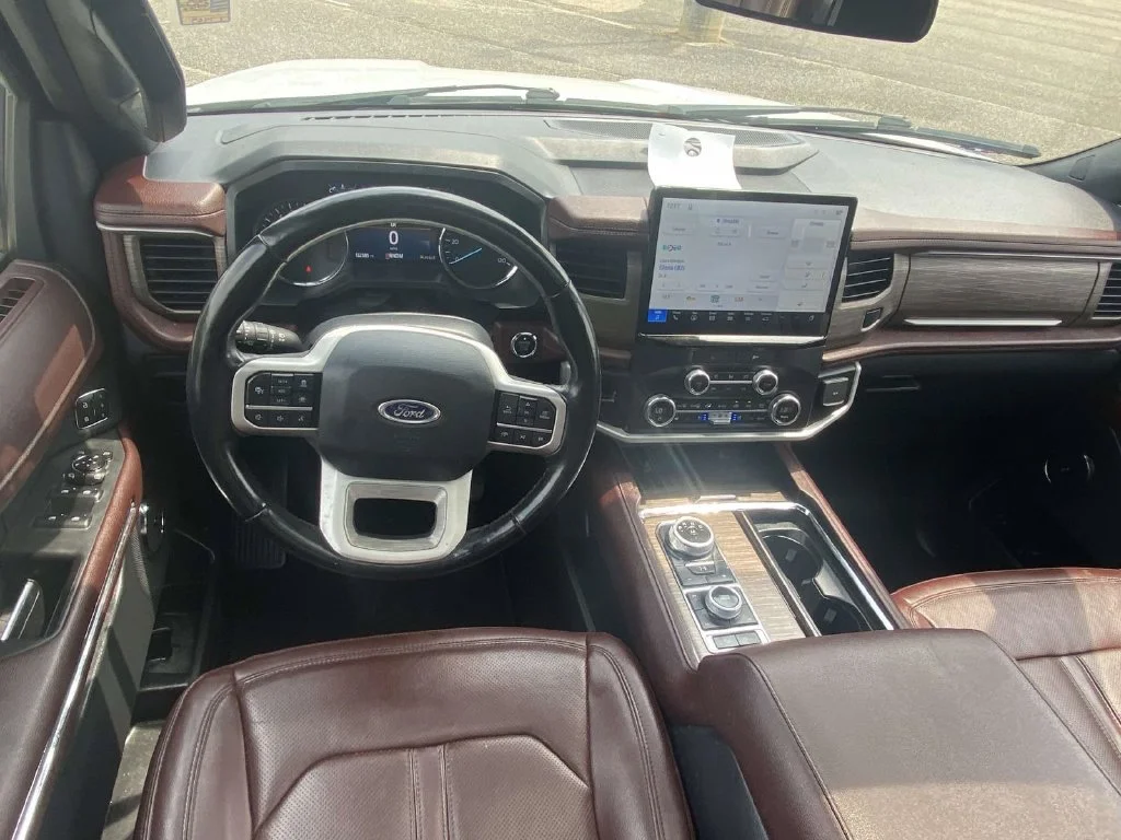 Used 2022 White Ford Limited image 12