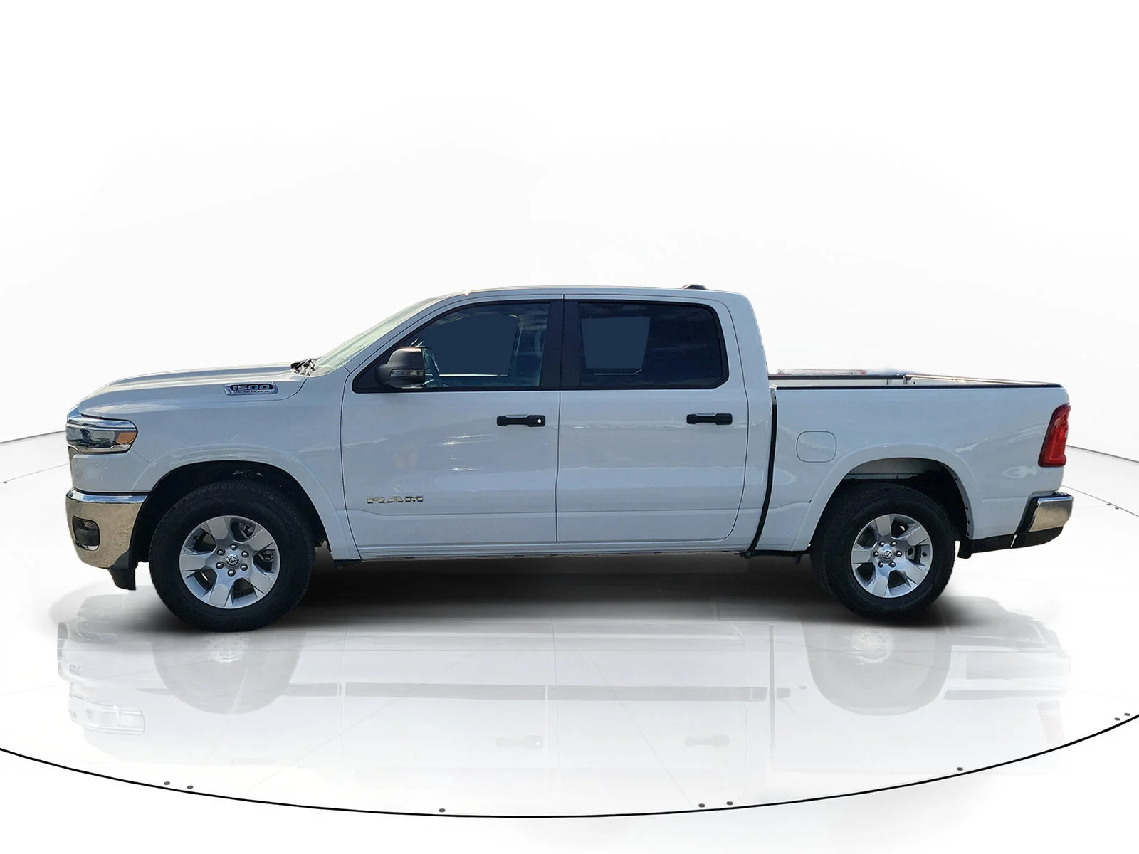 Certified Used 2026 White Ram Big Horn/Lone Star image 7