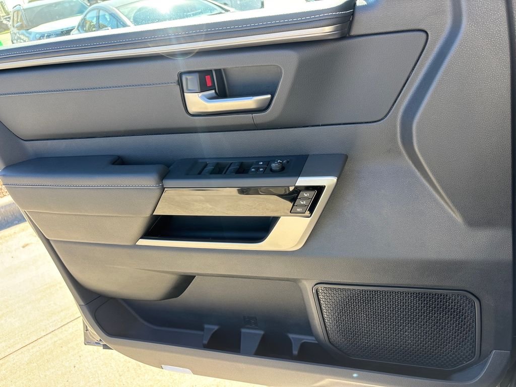 2026 Toyota Tundra Limited - Photo 25
