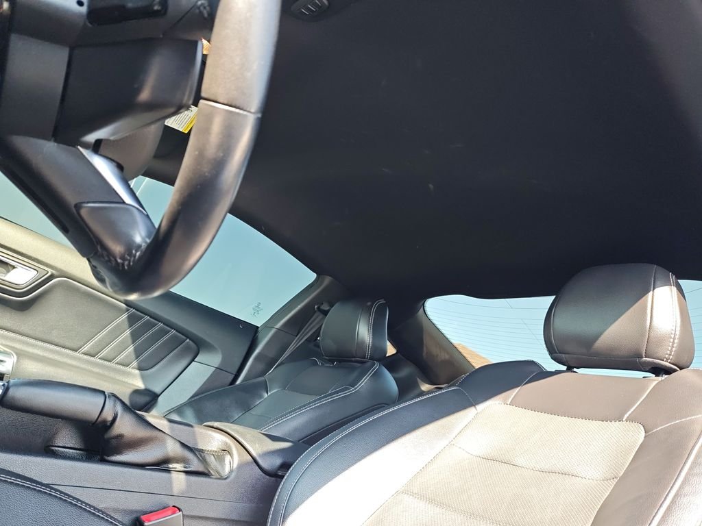 Used 2019 Silver Ford GT Premium image 23