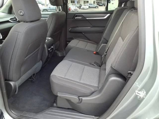Used 2025 Sterling Metallic GMC Elevation image 12