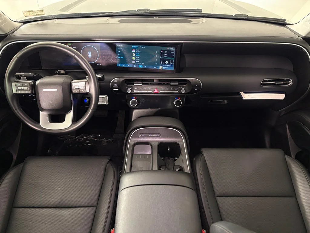 Used 2026 Gray Hyundai SEL image 32