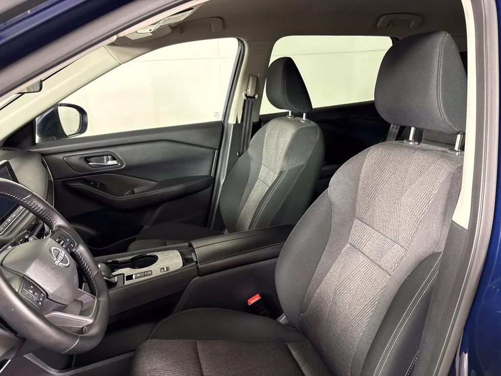 Used 2025 Blue Nissan SV image 33