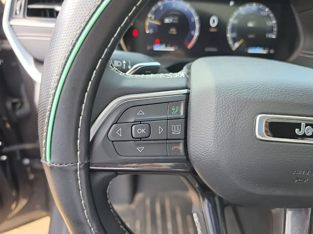 Used 2023 Gray Jeep Altitude X image 22