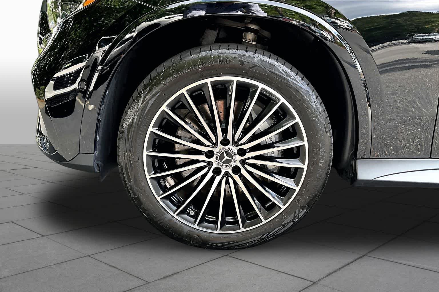 Certified Used 2024 BLACK Mercedes-Benz GLC 300 image 11