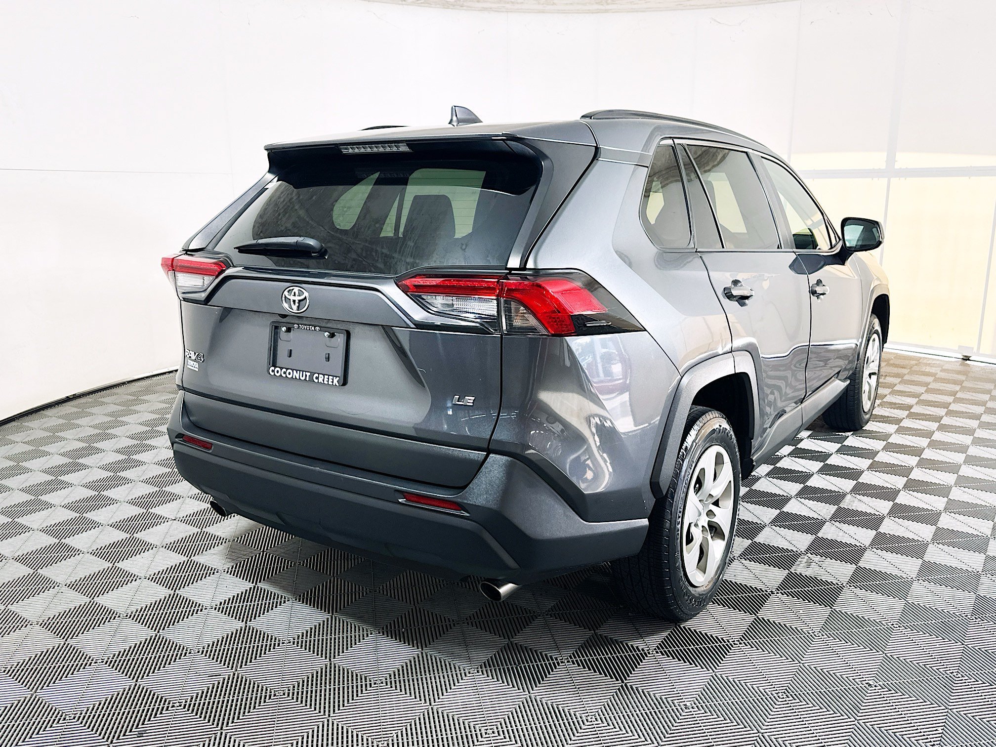 Used 2021 Magnetic Gray Metallic Toyota LE image 3