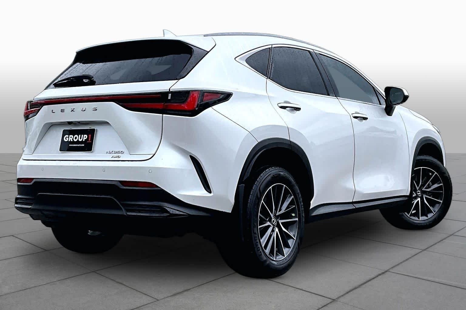 Used 2022 Eminent White Pearl Lexus Premium image 12