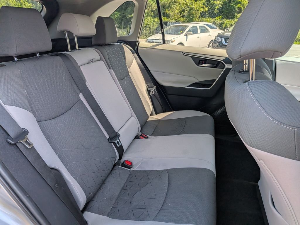 Used 2021 Silver Toyota XLE image 24