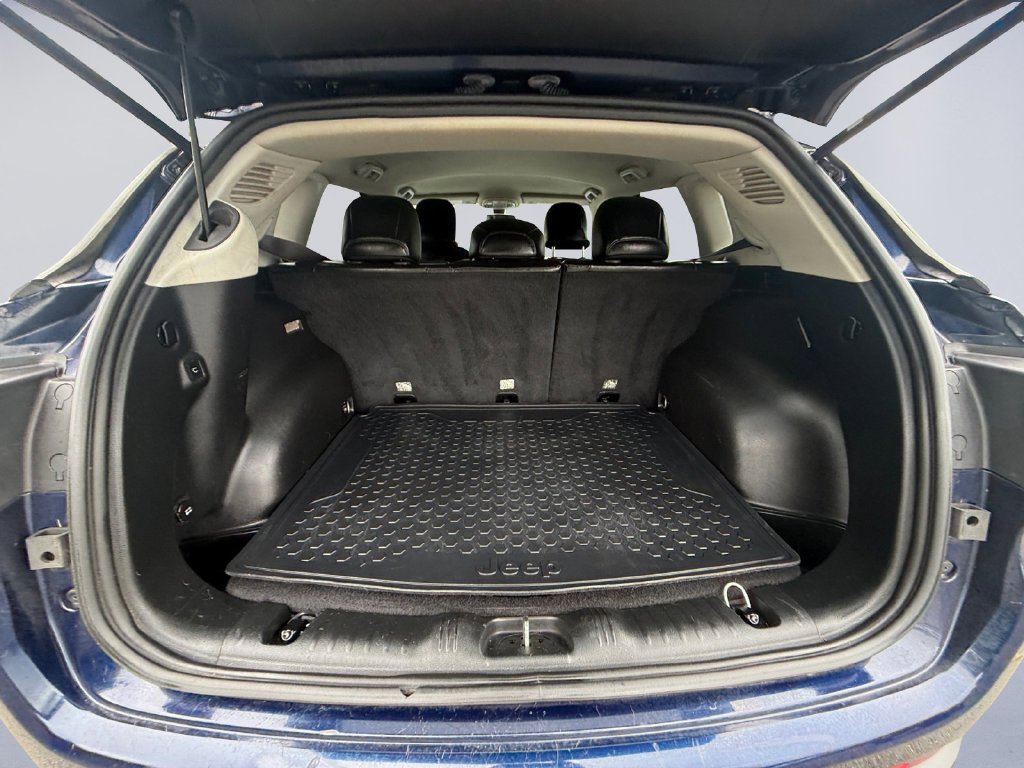 Used 2019 Blue Jeep Trailhawk image 20