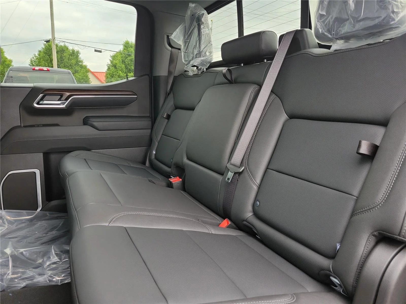 New 2026 Glacier White Tricoat GMC SLT image 13