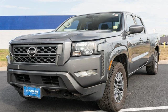 Used 2023 Gray Nissan SV image 2