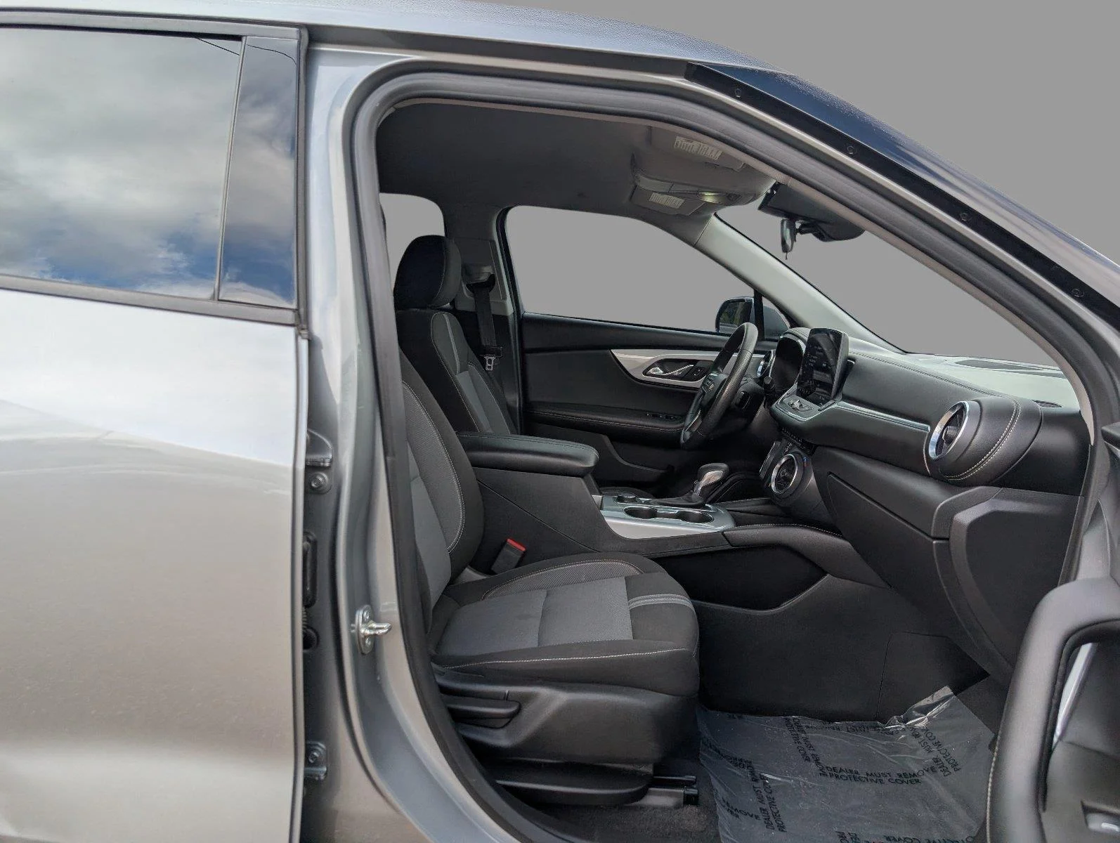 Used 2023 STERLING GRAY METALLIC Chevrolet LT image 20