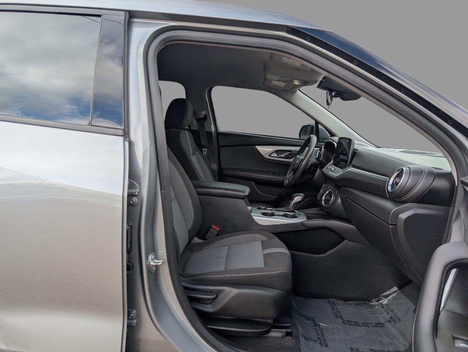 Used 2023 STERLING GRAY METALLIC Chevrolet LT image 20