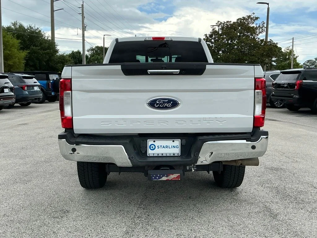 Used 2019 White Ford Lariat image 7