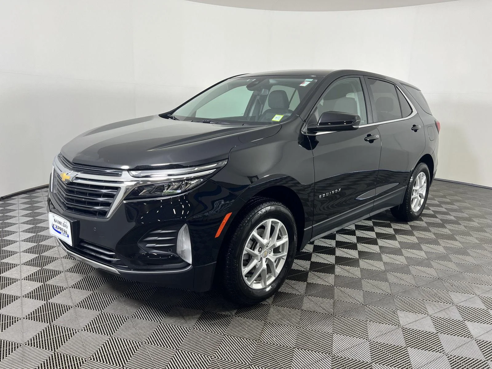 Used 2024 Mosaic Black Metallic Chevrolet LT image 28