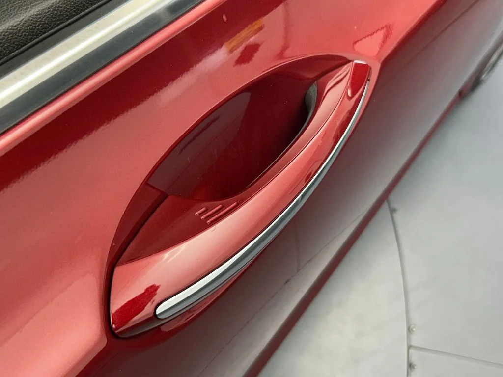 Used 2017 Ruby Red Metallic Lincoln Reserve image 48