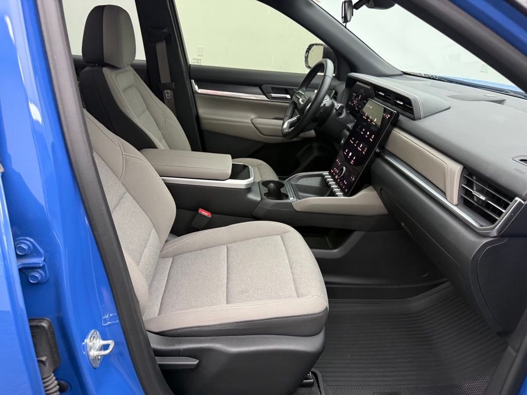 Used 2025 Blue GMC Elevation image 31