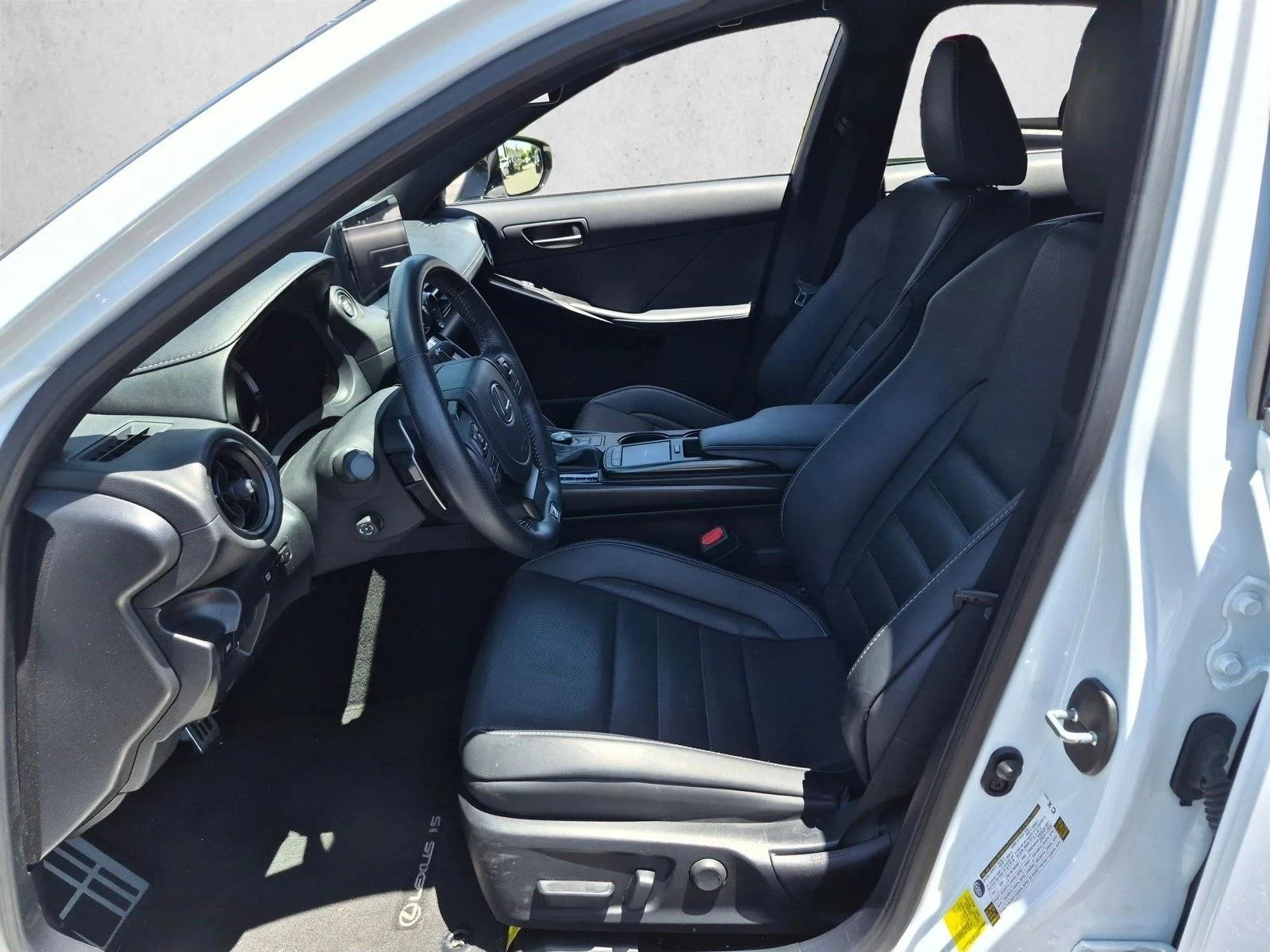 Certified Used 2023 Ultra White Lexus F SPORT image 12