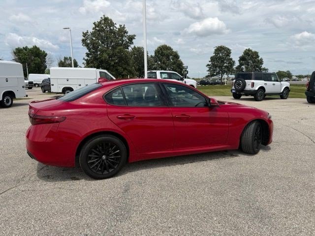 Used 2022 Rosso Alfa Romeo Sprint image 14
