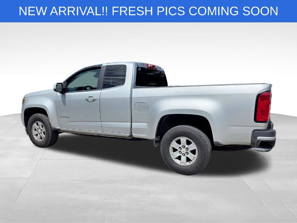 Used 2017 SILVER ICE METALLIC Chevrolet 2WD WT image 4
