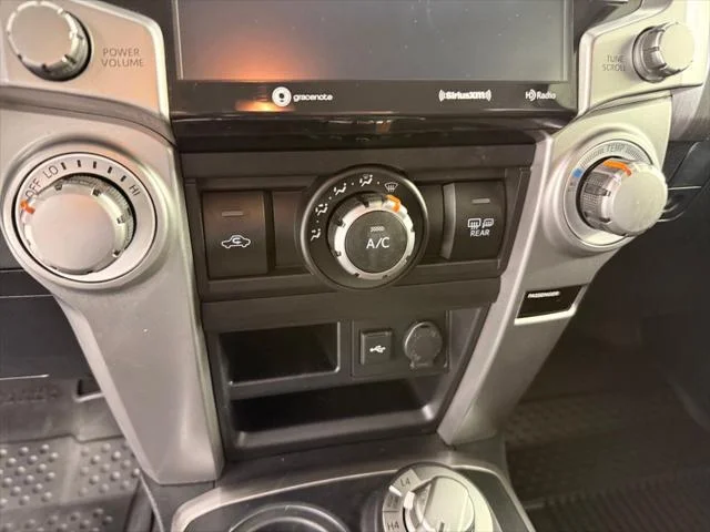 Certified Used 2020 MAGNETIC GRAY MET. Toyota  image 26
