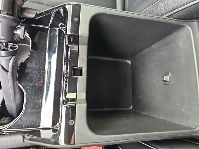 Used 2021 Silver Jeep Limited image 38