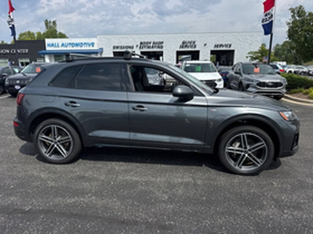 Used 2023 Daytona Gray Pearl Effect Audi e quattro S line Prem Pl 55 TFSI image 64