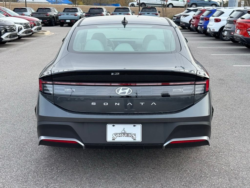Used 2026 Gray Hyundai SE image 10
