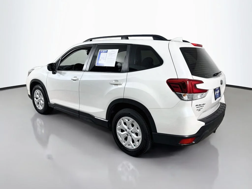 Used 2019 Crystal White Pearl Subaru Base image 10