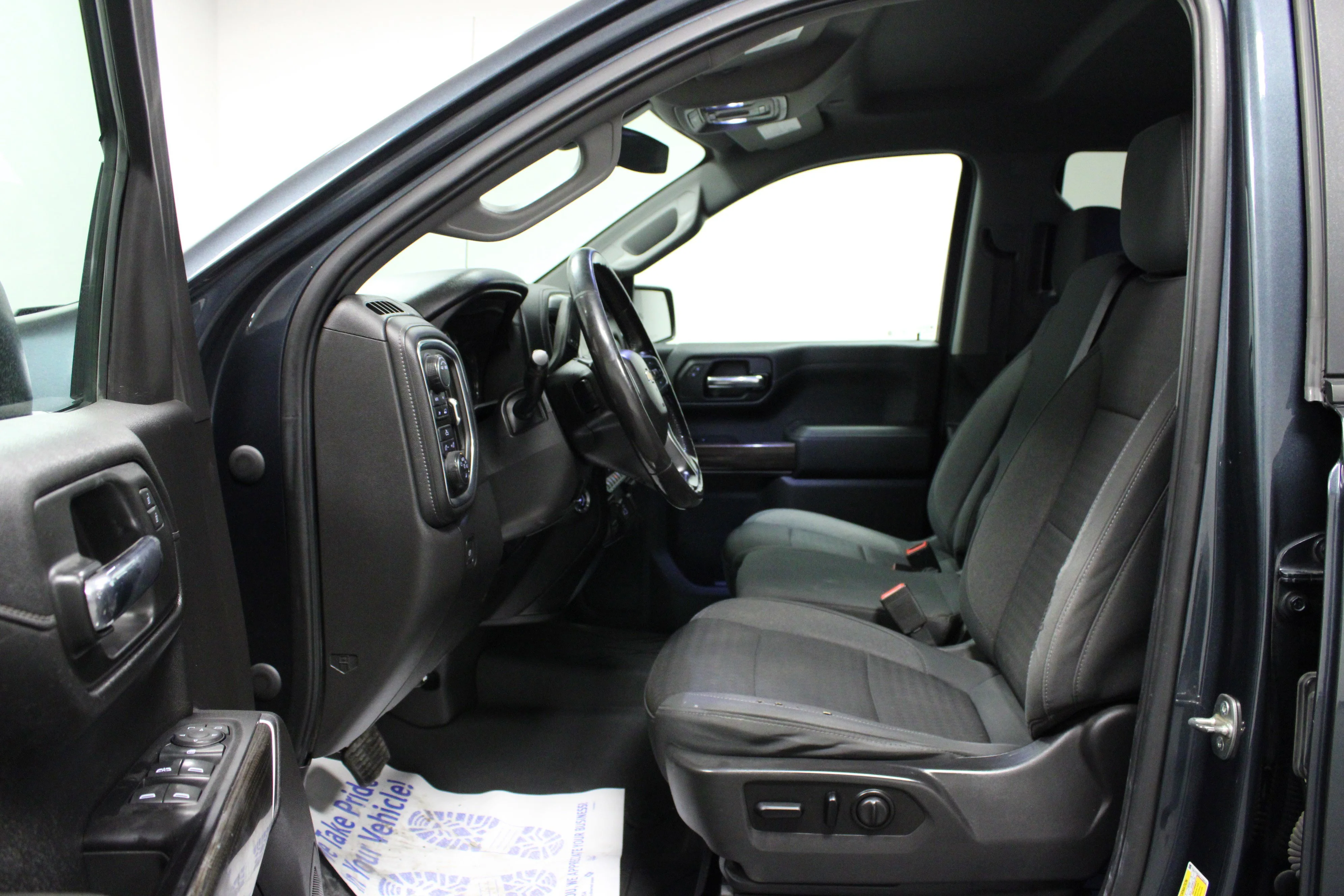 Used 2020 Shadow Gray Metallic Chevrolet LT image 12