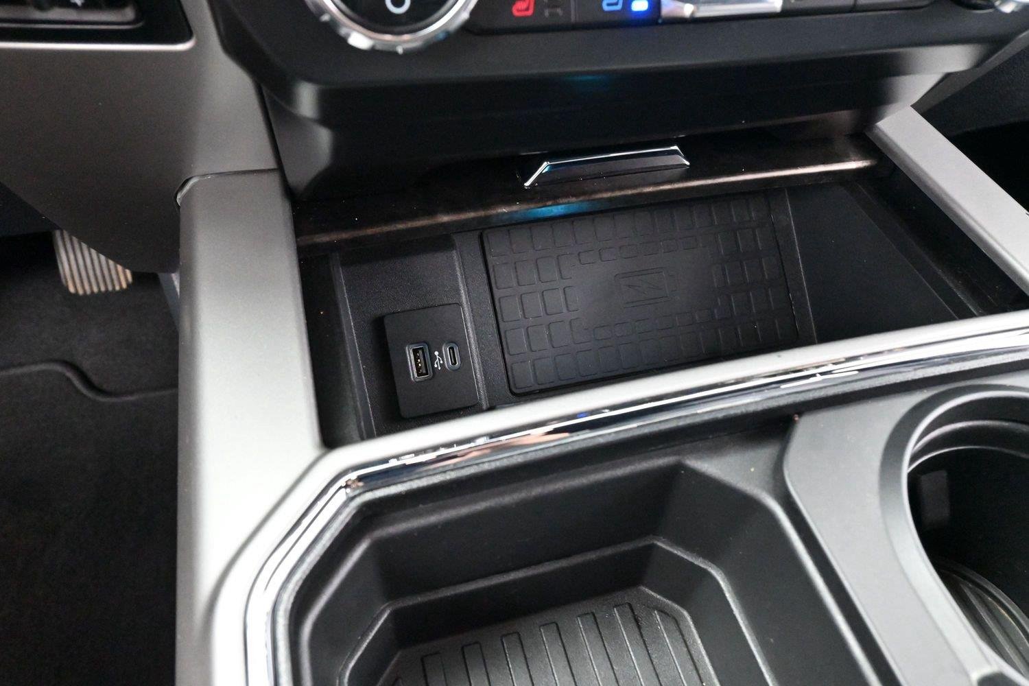 Used 2022 Agate Black Ford Lariat image 28
