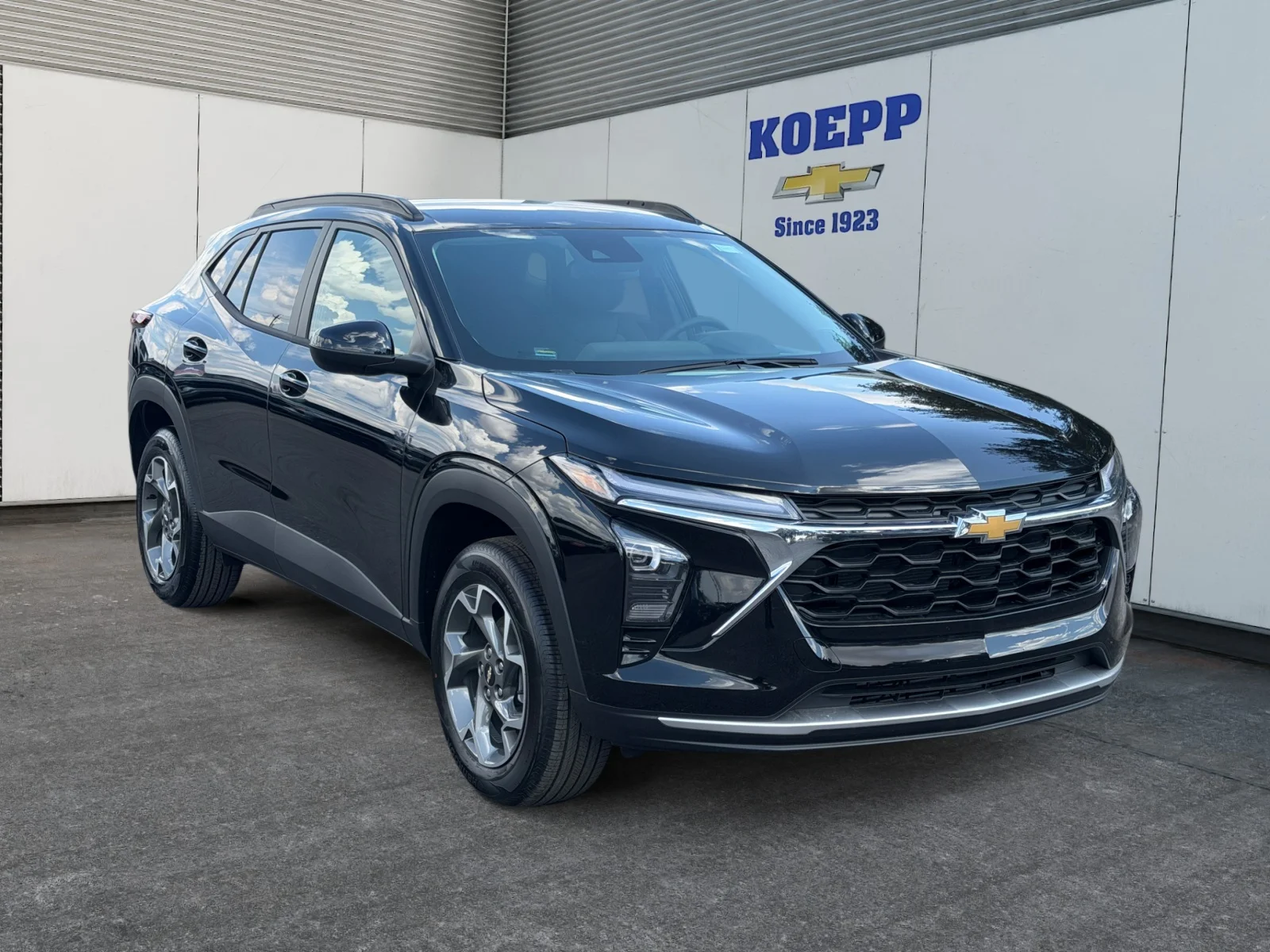 New 2026 Mosaic Black Metallic Chevrolet LT image 7