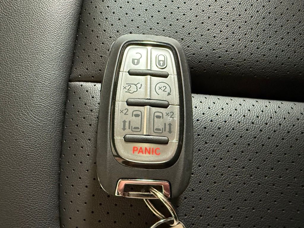 2026 Chrysler Voyager LX - Photo 22