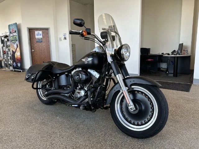 Used 2014  Harley-Davidson FLSTFB image 11