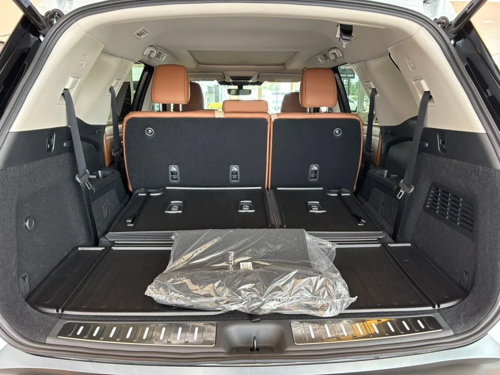 New 2026 Everest White Pearl TriCoat Nissan Platinum image 30