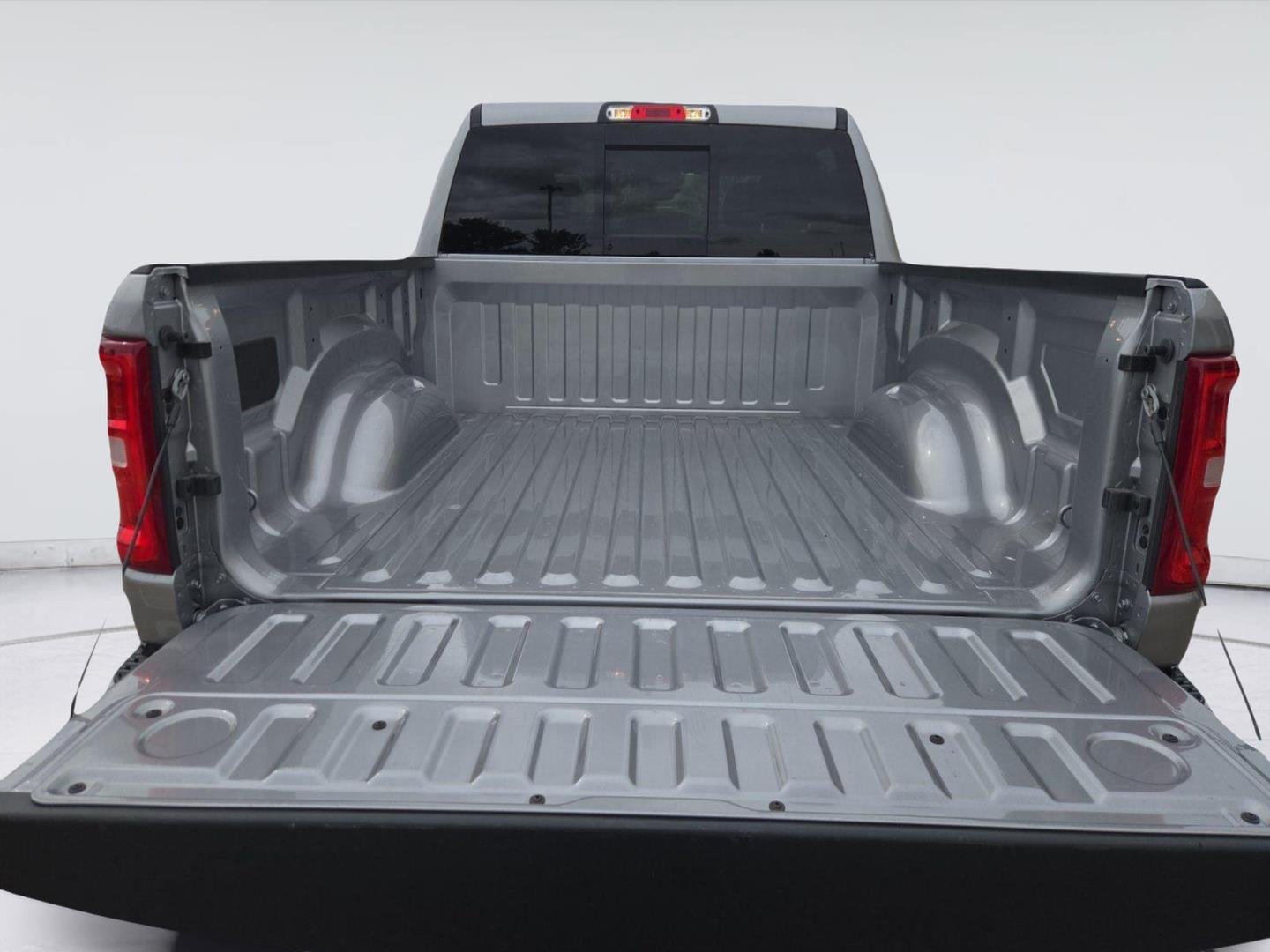 Used 2025 Billet Silver Metallic Clearcoat Ram Lone Star image 25