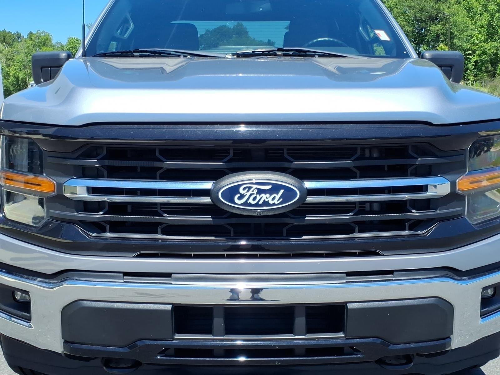 Used 2024 Iconic Silver Metallic Ford XLT image 12