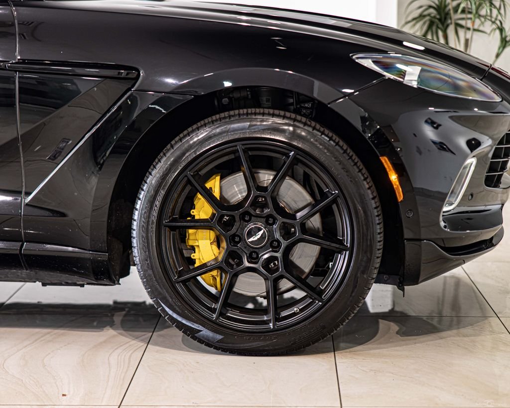Used 2021 Black Aston Martin Base image 10
