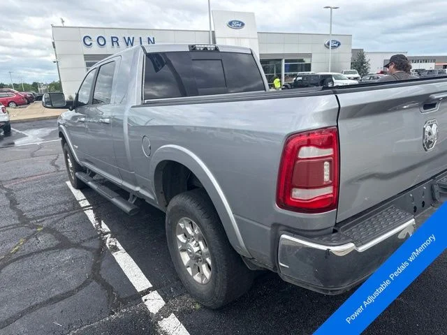 Used 2019 Billet Silver Metallic Clearcoat Ram Laramie image 11